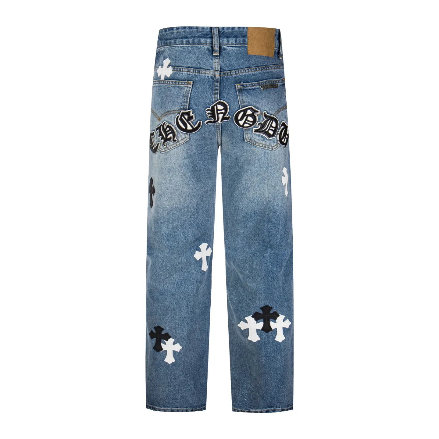 P260 Chrome Hearts light blue pants, Sanskrit black and white patchwork leather jeans. CH jeans need to be washed before being dismantled and then hand-stitched with sheepskin cross leather and then spliced ​​together. The whole piece has too many craftsmanship to explain. The patches are decorated with cross patterns, and the high-waisted washed jeans! ! Absolutely high-end luxury products, god-level single products and super popular products, made with top heavy industry, a must-see magic weapon. Customized hardware. The fabric is thick and soft after washing. It has good breathability. Customized small leather label. Unique design. The details are simple and elegant, and the workmanship is exquisite. The entire trousers are neatly routed and the details are in place! It’s so cool that both men and women can easily control the genderless trend! Style number: 1803# Color: blue Size: 28 30 32 34
